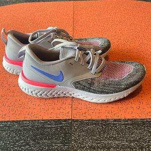 Nike Odessy React flyknit trainers running shoes size 6